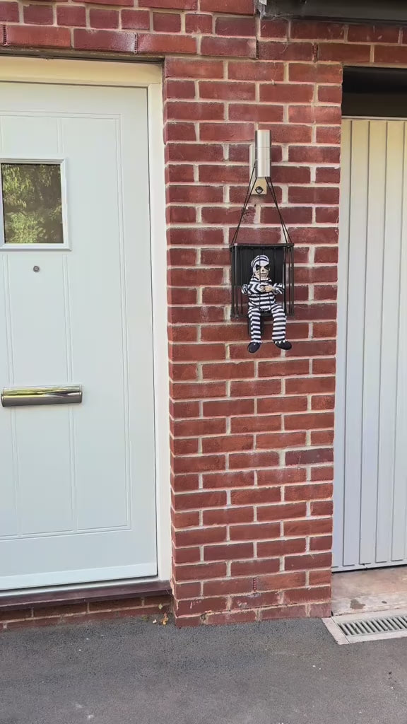 Spine-Chilling Animated Halloween Decoration – Horror Motion Prop